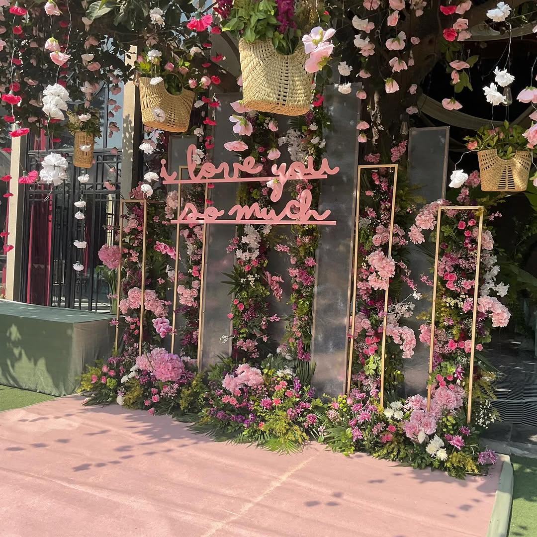 Neon & Floral Lawn Setup